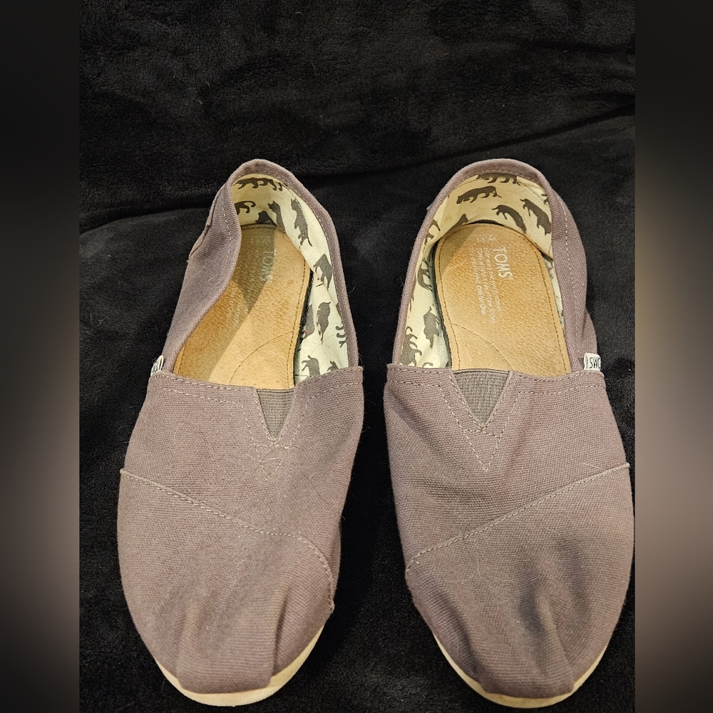 Toms Women's Gray Canvas Slip-On Flats